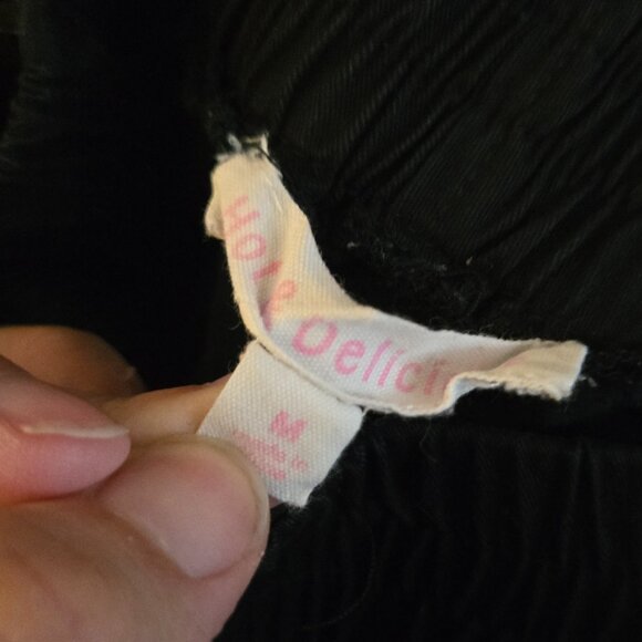 Hot & Delicious Ruched Cargo Jogger Pants Black Zipper Cuff Medium EUC - Picture 3 of 3